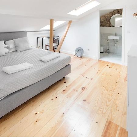 Room Lusiadas With Private Bathroom Lissabon Exterior foto