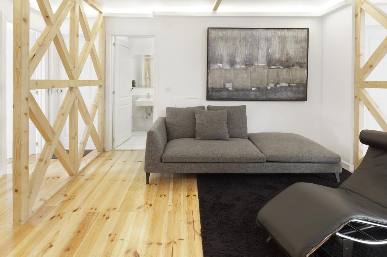 Room Lusiadas With Private Bathroom Lissabon Exterior foto